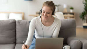 İngilizce Öğrenme Yolculuğunuzda 5 Keyifli Aktivite